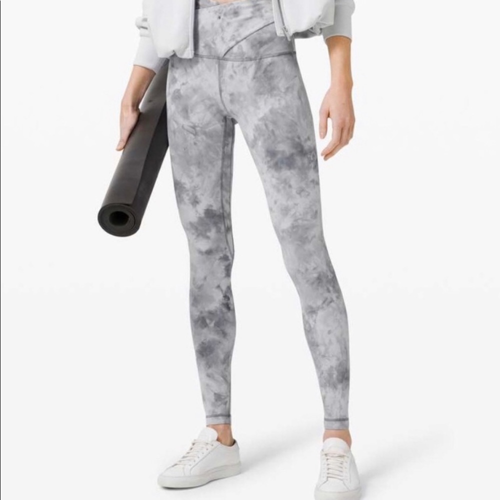 Lululemon Align SHR Pant 28” Criss Cross